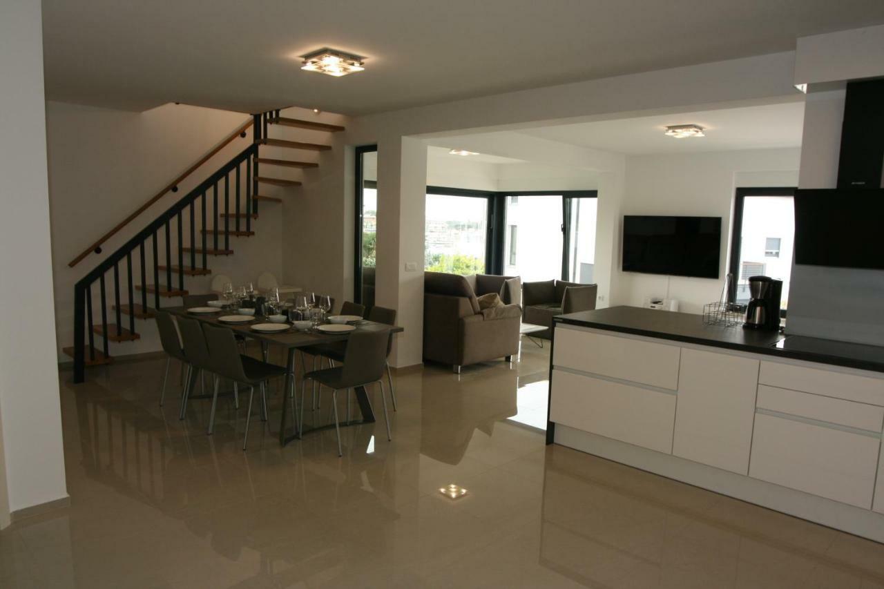 Penthouse No6 Apartment เมดูลิน ภายนอก รูปภาพ